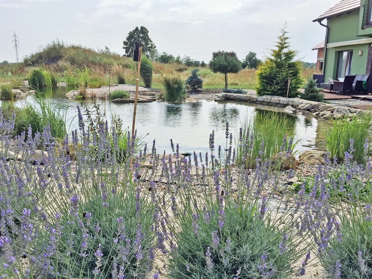 Lake View Apartments Near Golf Resort Kuneticka Hora, Dritec Pardubice Buitenkant foto