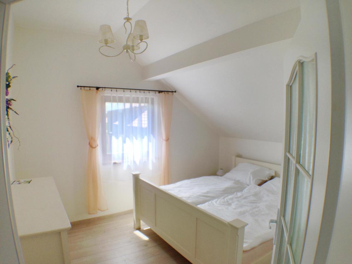 Lake View Apartments Near Golf Resort Kuneticka Hora, Dritec Pardubice Buitenkant foto