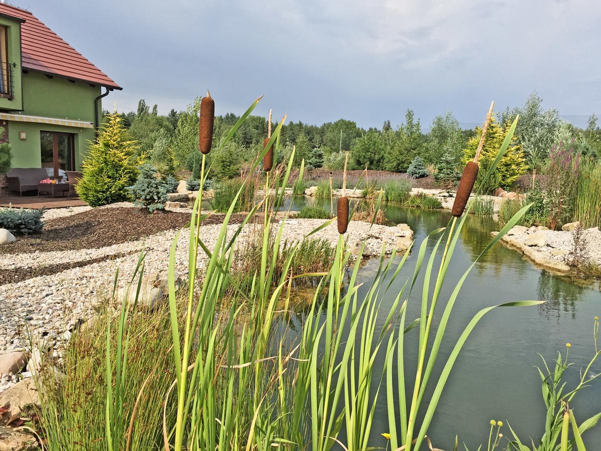 Lake View Apartments Near Golf Resort Kuneticka Hora, Dritec Pardubice Buitenkant foto